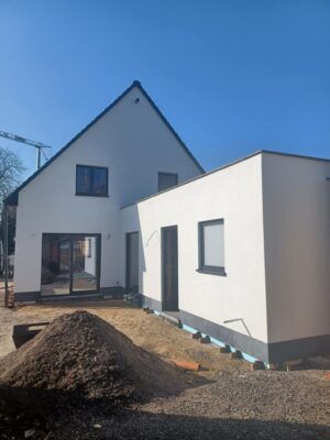 Gevelrenovatie_isolatie_crepi_kleur-RAL-9016_4 Gevelrenovatie_isolatie_crepi_kleur-RAL-9016_4